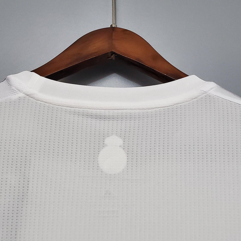 Camisa Retrô Real Madrid I 15/16 - Masculina - Branca com detalhes em cinza