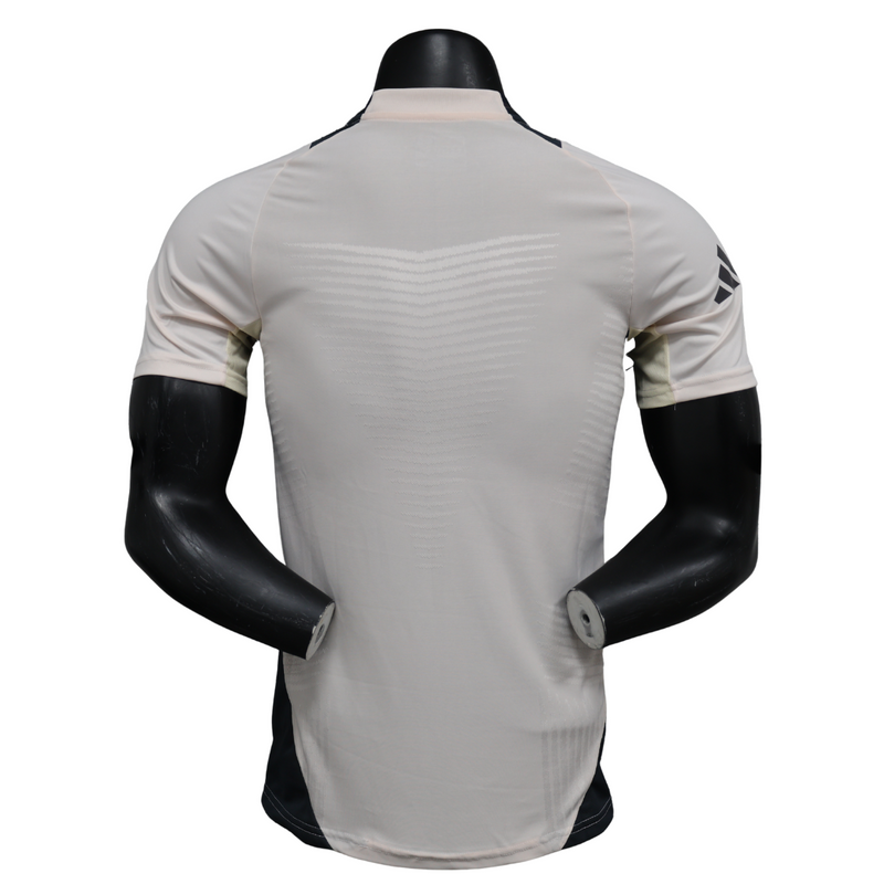 Camisa Real Madrid Edição Limitada Torcedor Masculina – Branca e Dourada