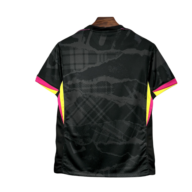 Camisa Chelsea III 24/25 - Torcedor Masculina - Preta com detalhes em rosa e amarelo e cinza