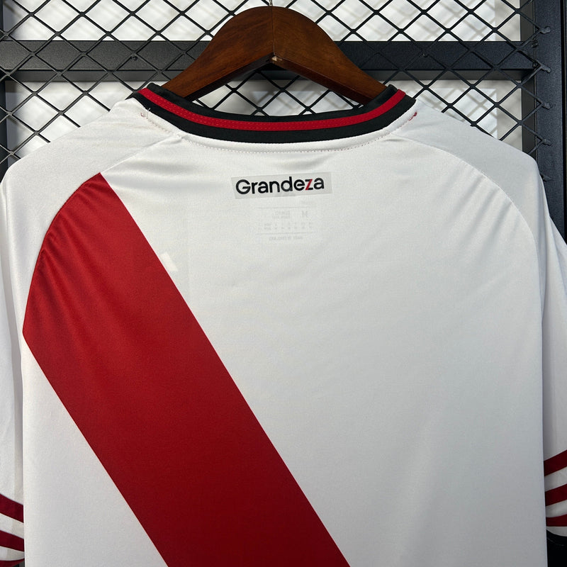 Camisa River Plate I 25/26 - Torcedor Masculina - Branca com detalhes em vermelho