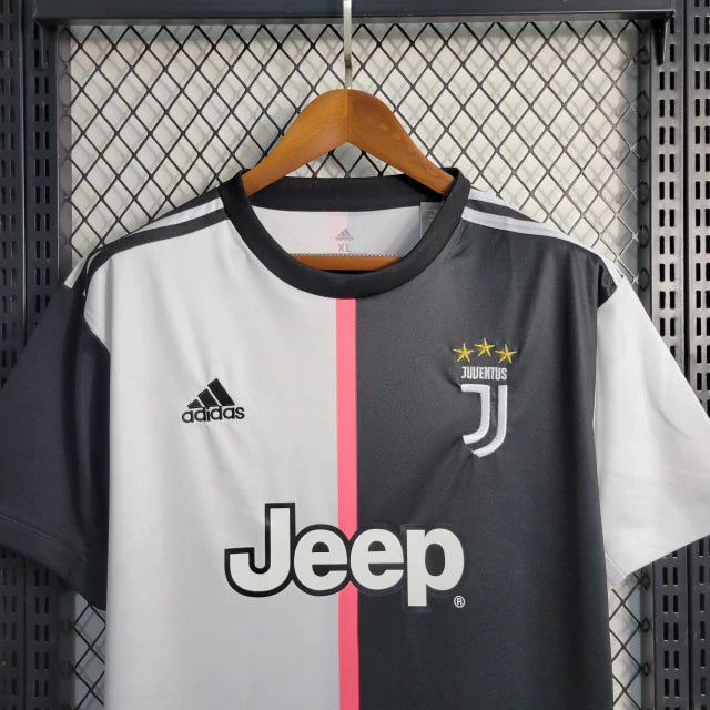 Camisa Retrô Juventus Home 2019/20