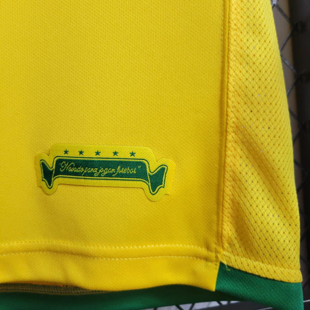 Camisa Retrô  Seleção Brasileira 2006 Home - Torcedor Masculina - Amarelo