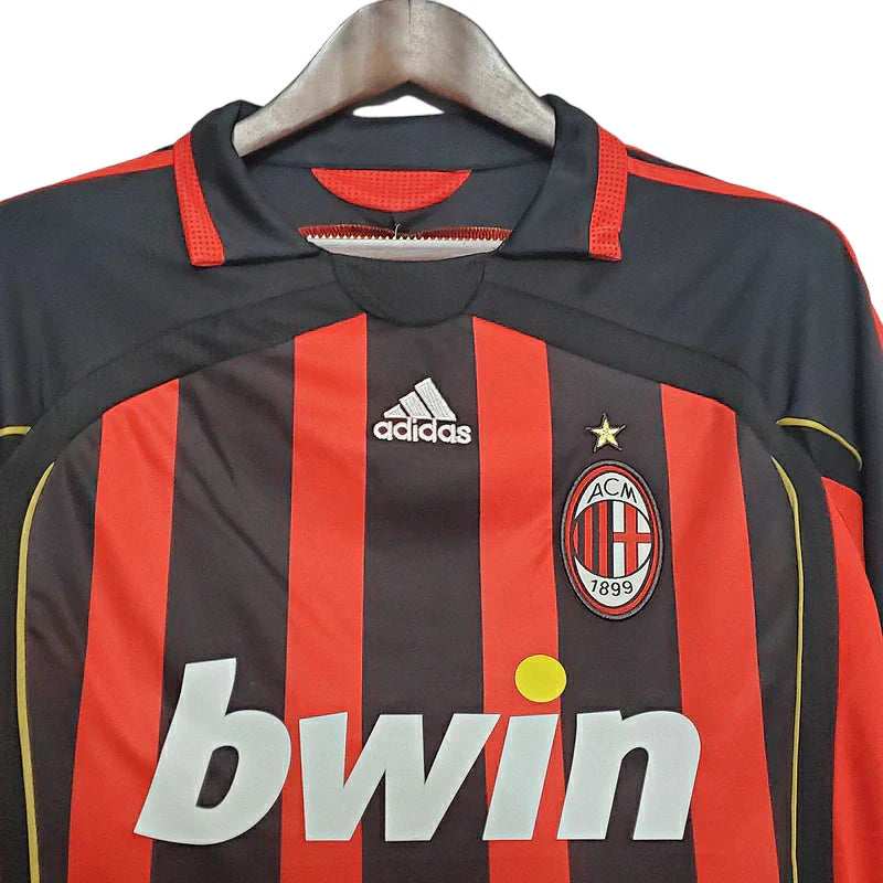 Camisa Retrô Milan 2006/2007 - Masculina - Vermelha e preta