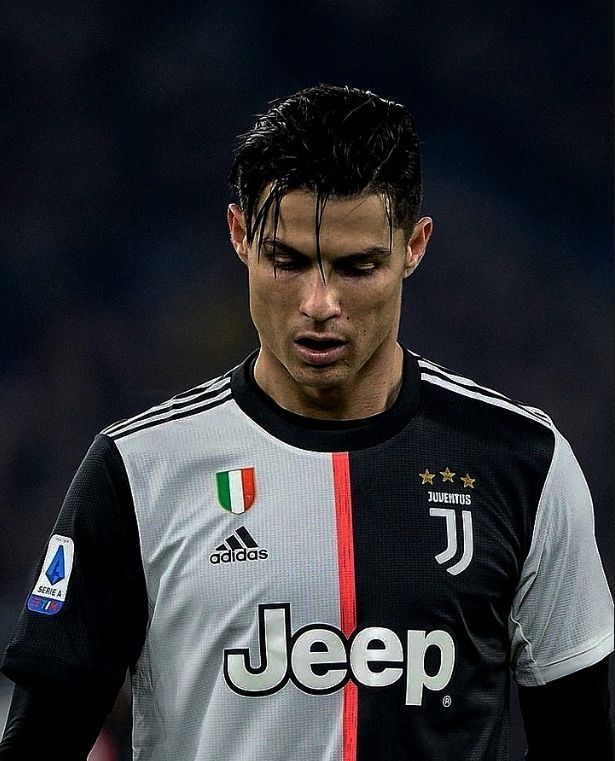 Camisa Retrô Juventus Home 2019/20