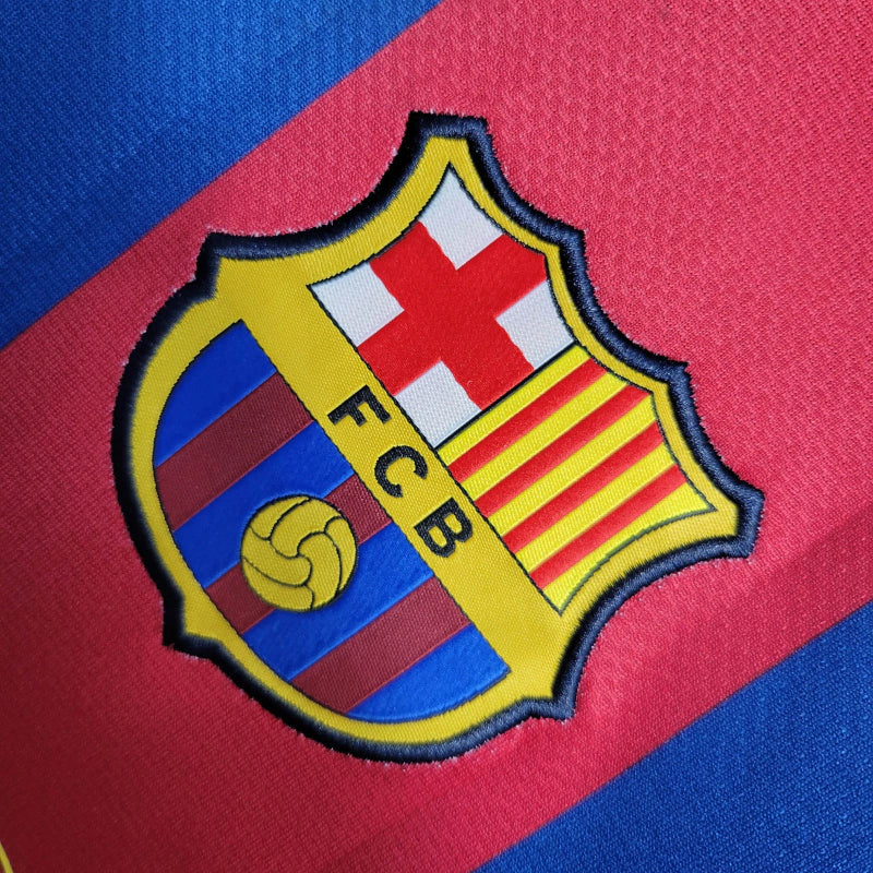 Camisa Retrô Barcelona I 10/11 - Masculina - Azul e vermelha com detalhes em amarelo