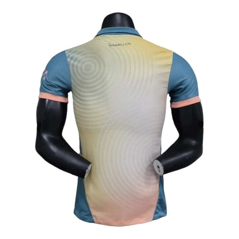 Camisa Manchester City Third 2024/25 Jogador Masculino - Creme, Azul e Rosa