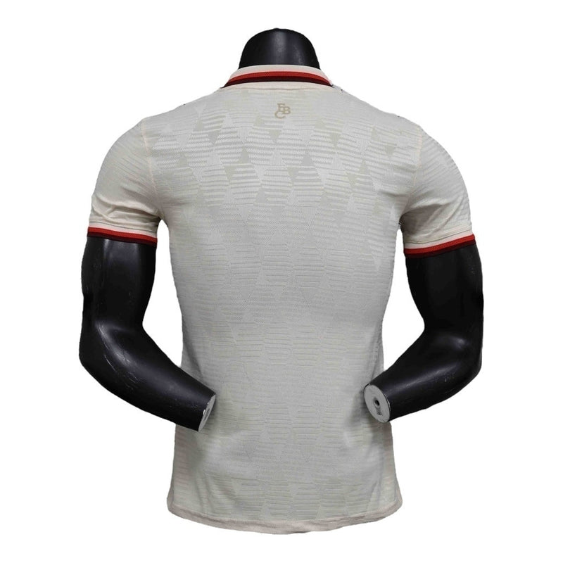 Camisa Bayern de Munique III 24/25 - Jogador Masculina - Bege com detalhes em vinho