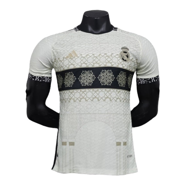 Camisa Real Madrid Edição especial 24/25 - Jogador Masculina - Bege com detalhes em preto